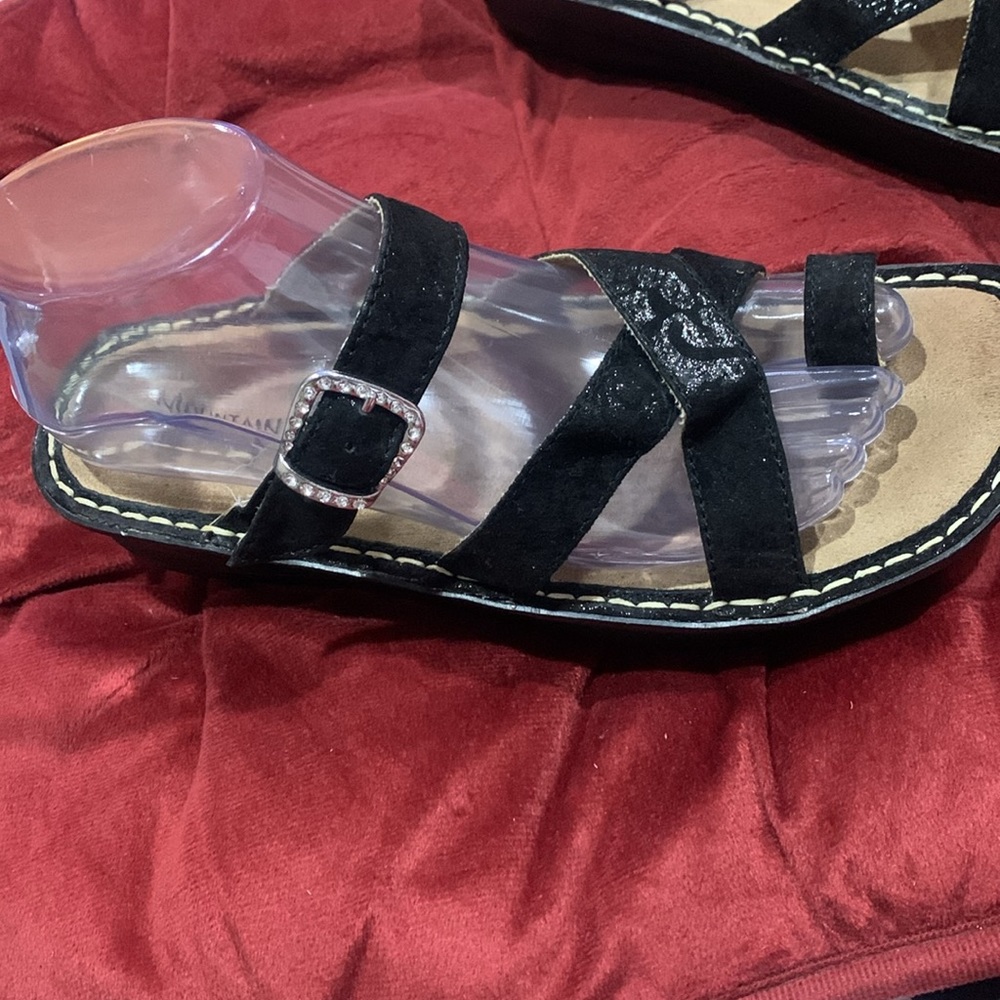 Sandals - Picture 3 of 6